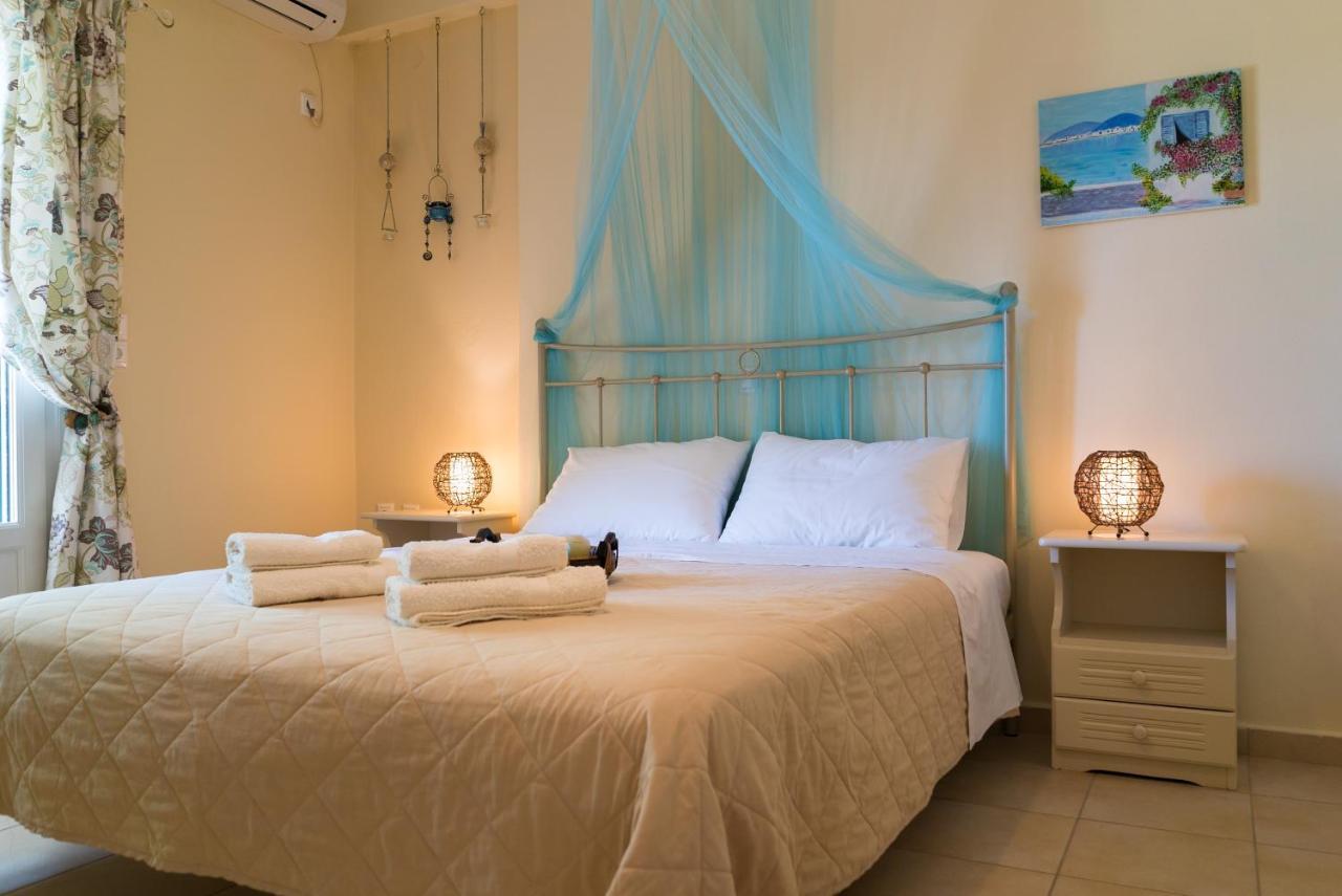Appartement Avelia Blue à Asprogerakata Extérieur photo